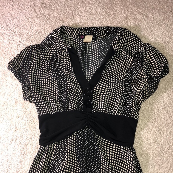 Women’s black& white dress - Picture 2 of 8